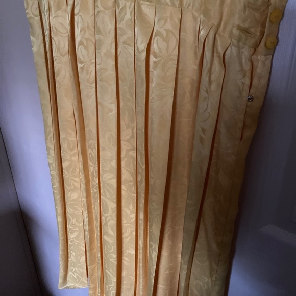 Dress good tailor made. Cleaned made by a dress maker - Picture 3 of 5